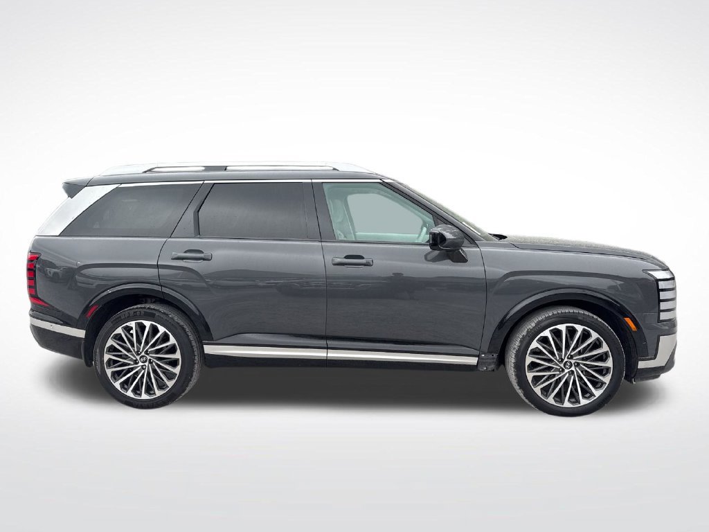 Used 2026 Hyundai Palisade Limited FWD image 7