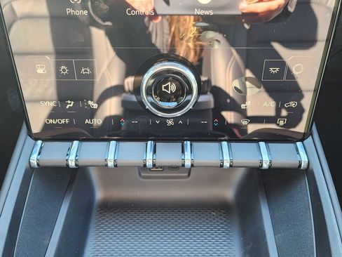 New 2026 GMC Terrain Elevation w/ Elevation Premium Package image 29