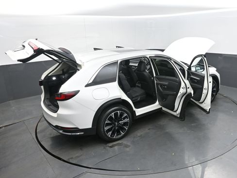 Used 2024 MAZDA CX-90 Plug-In Hybrid w/ Premium Pkg image 42