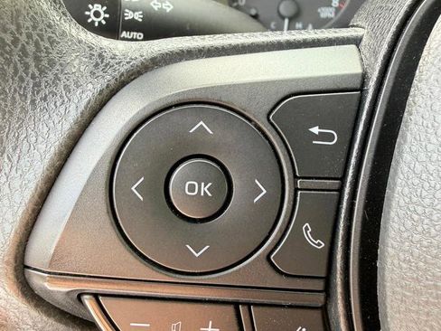 Used 2023 Toyota Corolla LE image 18