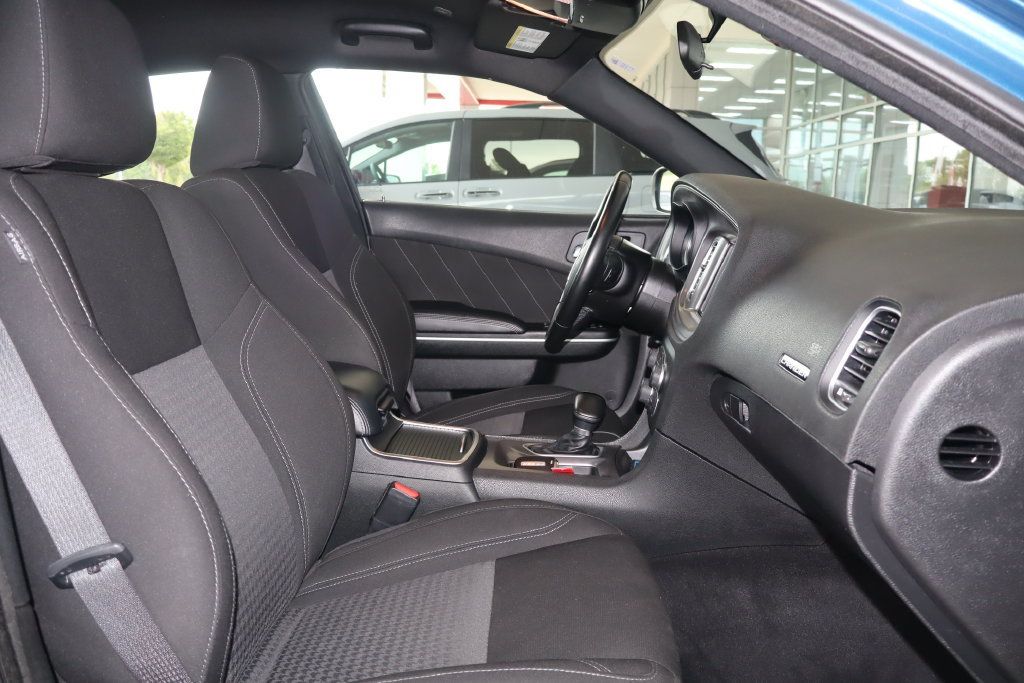 Used 2023 Dodge Charger SXT RWD image 39