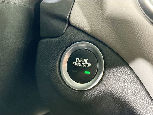 Used 2022 Chevrolet Equinox LT AWD/4WD image 18