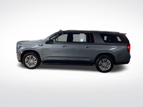 Certified 2021 GMC Yukon XL SLT w/ SLT Premium Package AWD/4WD image 2