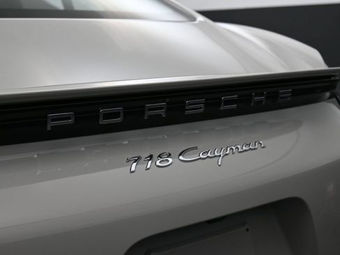 Certified 2024 Porsche 718 Cayman RWD image 14
