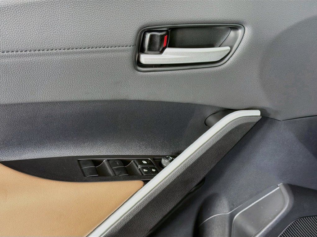 New 2026 Toyota Corolla Cross XLE FWD image 22