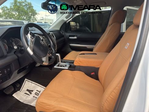 Used 2016 Toyota Tundra SR5 w/ SR5 Upgrade Package AWD/4WD image 7