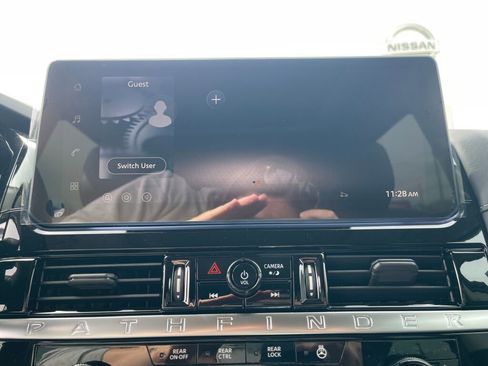 New 2026 Nissan Pathfinder SL w/ SL Premium Package AWD/4WD image 12