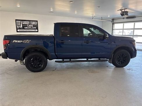 Used 2021 Nissan Titan PRO-4X w/ Pro-4x Convenience Package AWD/4WD image 28