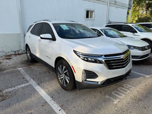 Used 2024 Chevrolet Equinox Premier image 1