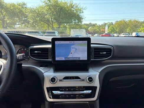 Used 2023 Ford Explorer XLT w/ Equipment Group 202A image 22