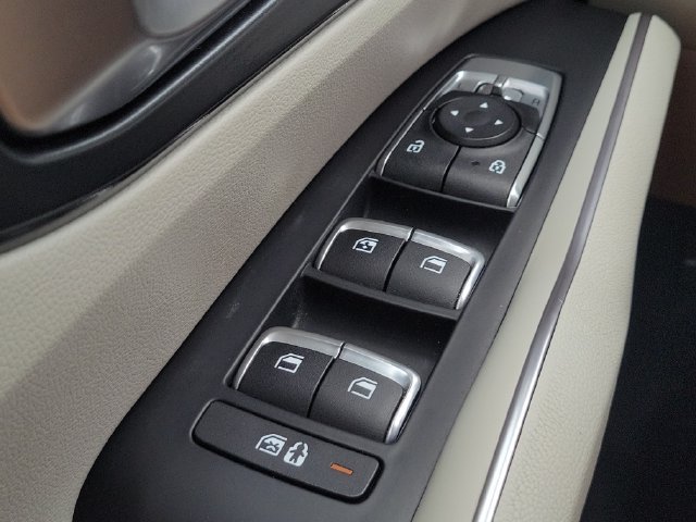 Certified 2022 Kia Sorento S w/ Panoramic Sunroof Package FWD image 20