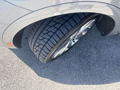 Used 2023 Buick Envision Avenir AWD/4WD image 38