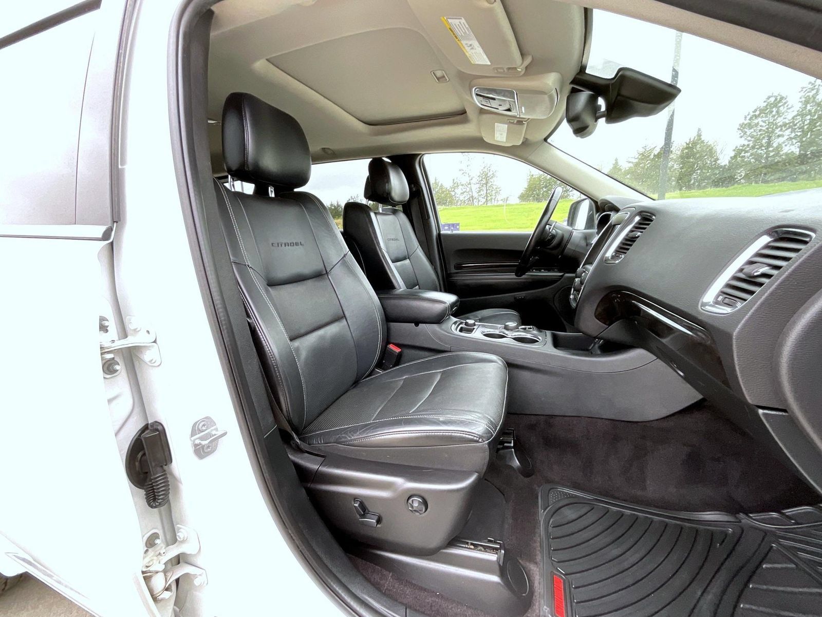 Used 2016 Dodge Durango Citadel w/ Technology Group AWD/4WD image 16