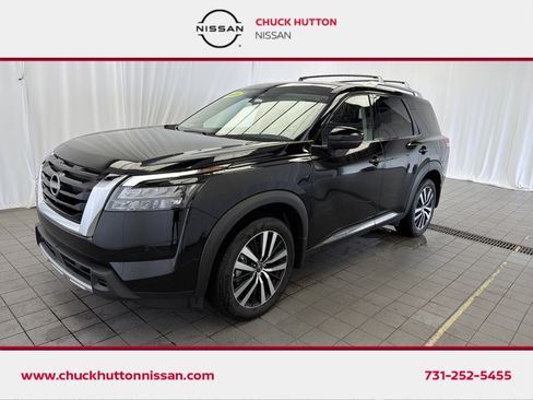 Used 2025 Nissan Pathfinder Platinum w/ Cargo Package AWD/4WD image 1