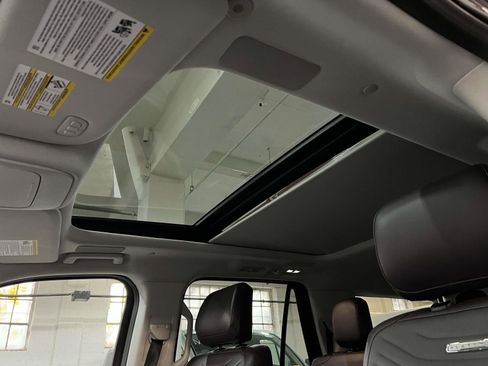 Used 2025 Ford Expedition Max Platinum w/ Platinum Ultimate Package image 18