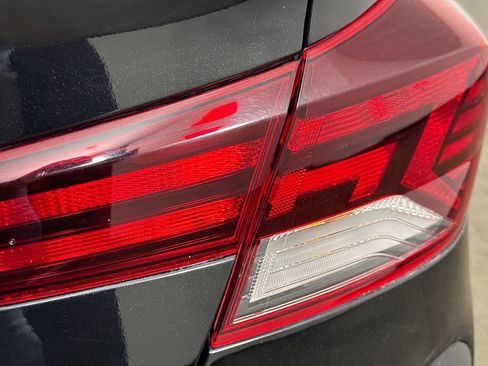 Used 2019 Hyundai Elantra SEL image 30