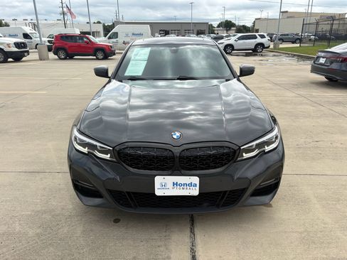 Used 2022 BMW 330i Sedan w/ M Sport Package RWD image 3