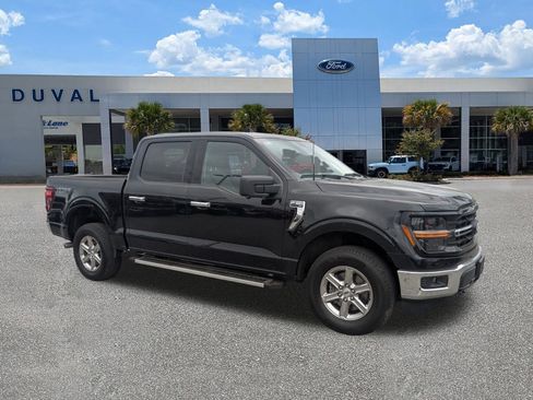 Used 2024 Ford F150 XLT w/ Tow/Haul Package image 2