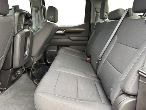 Used 2022 Chevrolet Silverado 1500 LT image 10