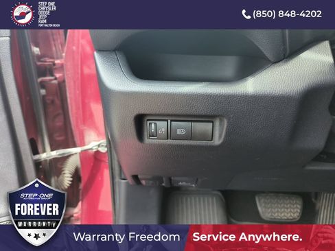 Used 2019 Toyota RAV4 XLE FWD image 19