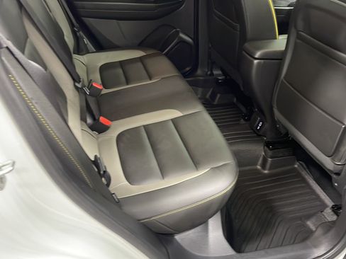 Used 2025 Chevrolet TrailBlazer ACTIV w/ Convenience Package AWD/4WD image 21