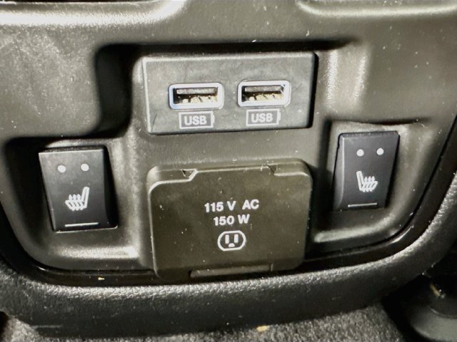 Used 2023 Dodge Durango R/T AWD/4WD image 31
