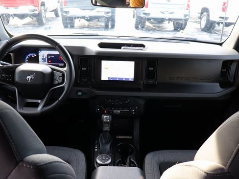 Used 2023 Ford Bronco Big Bend image 7