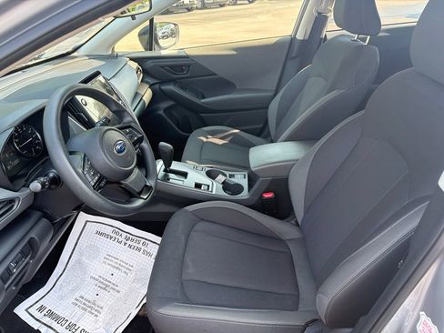 Used 2025 Subaru Crosstrek 2.5i Premium AWD/4WD image 18