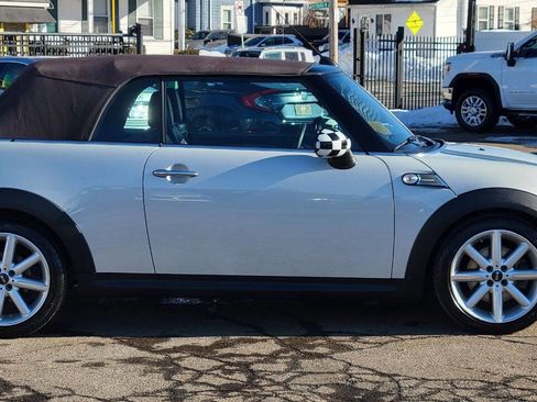 Used 2014 MINI Cooper S image 9