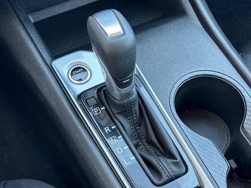 Used 2025 Nissan Altima 2.5 SV FWD image 20