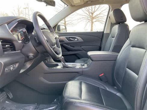 Used 2019 Chevrolet Traverse Premier w/ Redline Edition image 13