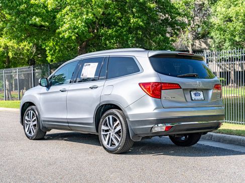 Used 2017 Honda Pilot Elite image 8