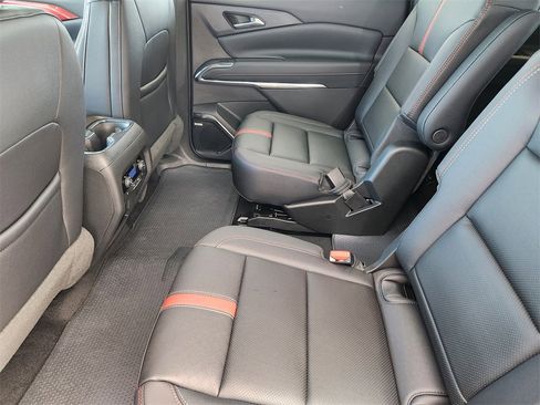 New 2026 Chevrolet Traverse RS image 18