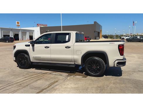 New 2026 GMC Sierra 1500 Pro w/ Graphite Edition image 6