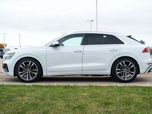 Used 2021 Audi SQ8 Prestige w/ Prestige Package image 4