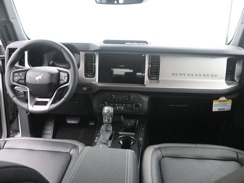 New 2026 Ford Bronco Outer Banks AWD/4WD image 25