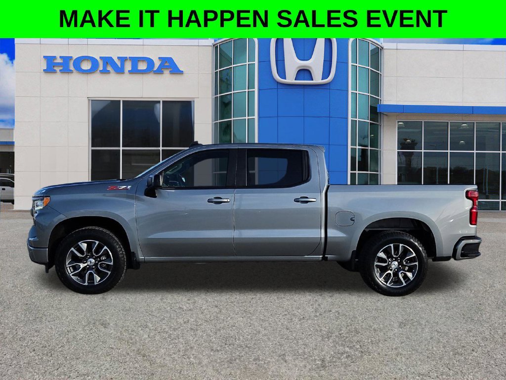 Used 2024 Chevrolet Silverado 1500 RST w/ Convenience Package II AWD/4WD image 6