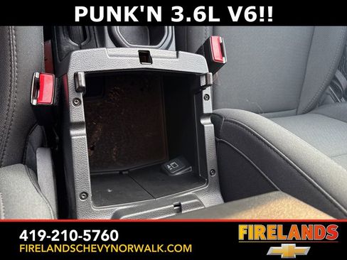 Used 2023 Jeep Wrangler Sport image 24