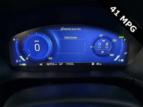 Used 2020 Ford Escape Titanium image 18