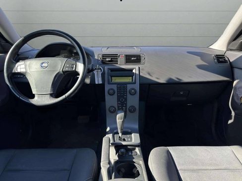 Used 2005 Volvo S40 2.4i image 31