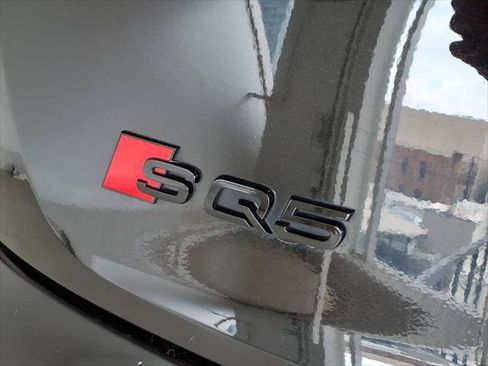 Certified 2023 Audi SQ5 Premium Plus w/ Premium Plus Package AWD/4WD image 18
