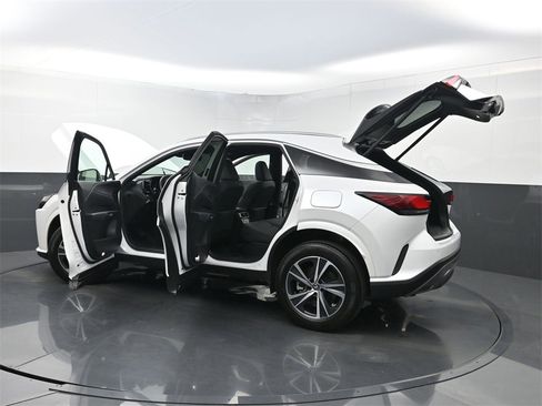 Used 2023 Lexus RX 350 Premium image 38