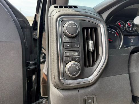 Used 2020 Chevrolet Silverado 1500 LT Trail Boss AWD/4WD image 23
