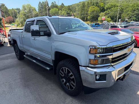 Used 2018 Chevrolet Silverado 3500 LTZ w/ Duramax Plus Package AWD/4WD image 3