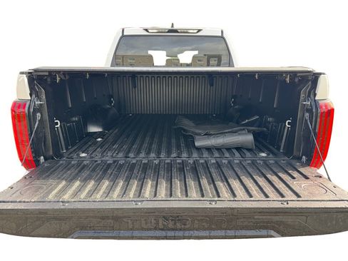 Used 2025 Toyota Tundra SR5 w/ SR5 Convenience Package AWD/4WD image 19