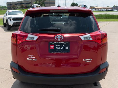 Used 2015 Toyota RAV4 Limited AWD/4WD image 18