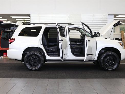 Used 2021 Toyota Sequoia Nightshade w/ Safety & Convenience Package AWD/4WD image 11