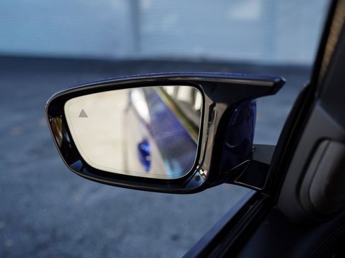 Used 2023 BMW M5 image 40