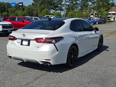 Used 2021 Toyota Camry XSE FWD image 9