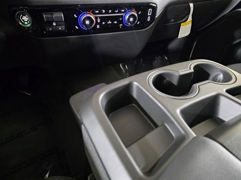 Used 2025 GMC Sierra 1500 Elevation image 27